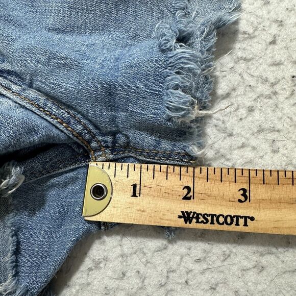 Levi's 525 Straight Women’s 26 Perfect Waist Cut Off Denim 2” Inseam Jean Shorts - Picture 10 of 12